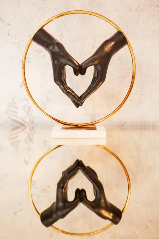 KARE Deko Objekt Elements Heart Hand 62cm Clearance