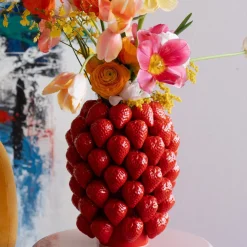 KARE Vase Strawberries Rot 30cm Fashion