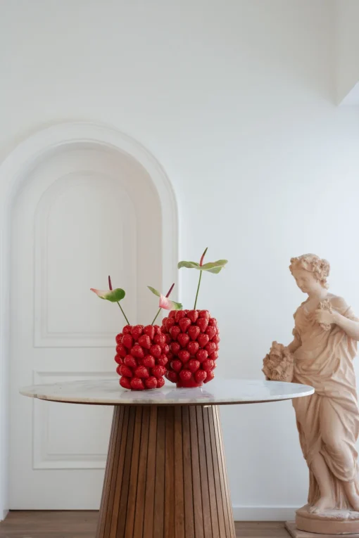 KARE Vase Strawberries Rot 30cm Fashion